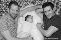 SCHWEIZ: Dominic und Thomas haben sich ihren Kinderwunsch erfüllt