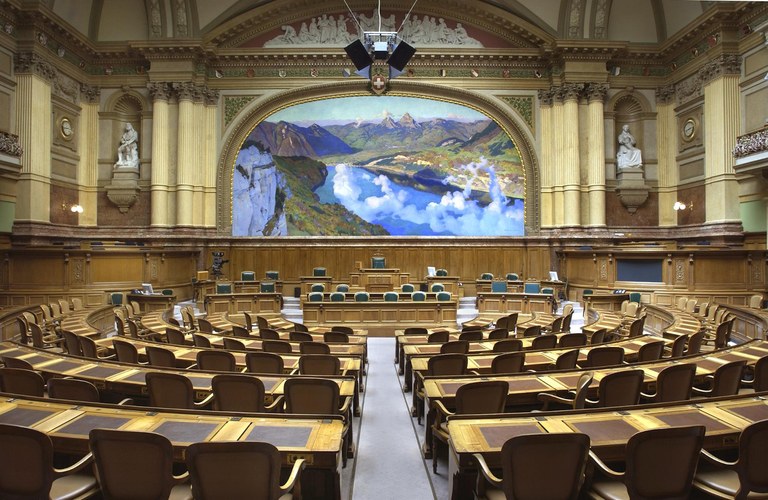 SCHWEIZ: Nationalrat fordert Verbesserungen für nicht binäre Menschen