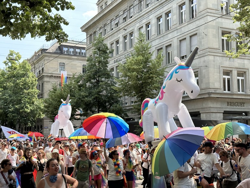 SCHWEIZ: Neuer Rekord an der Zurich Pride