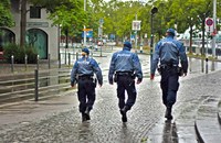 SCHWEIZ: PinkCop will rechtliche Überprüfung von Äusserungen eines Zürcher SVP-Kantonsrats