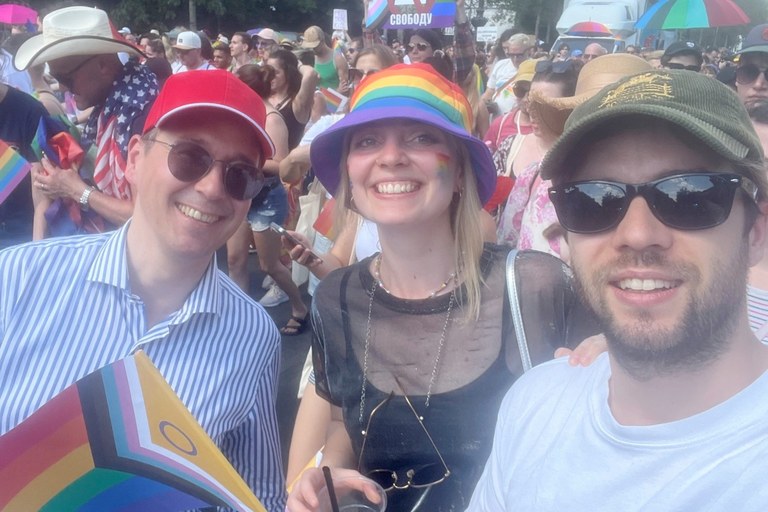 schweiz_botschaft_budapestpride_c_eda_2.jpg