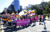 SERBIEN: Die Pride fand erstmals ohne Verhaftungen statt