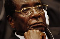 SIMBABWE: Community feiert Mugabes Rücktritt