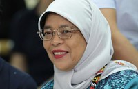 SINGAPUR: Staatspräsidentin spricht sich gegen alle Formen von Diskriminierungen aus