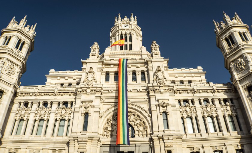 SPANIEN: Will Spaniens Ultrarechte die Daten von LGBTI+ Aktivisten und Organisationen sammeln?