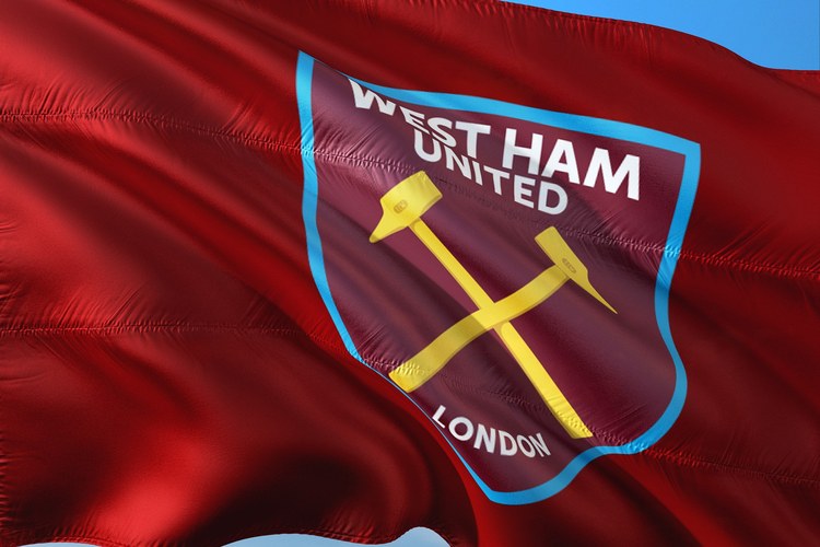 SPORT: Hohe Geldstrafe gegen West Ham wegen queerfeindlichen Fangesängen