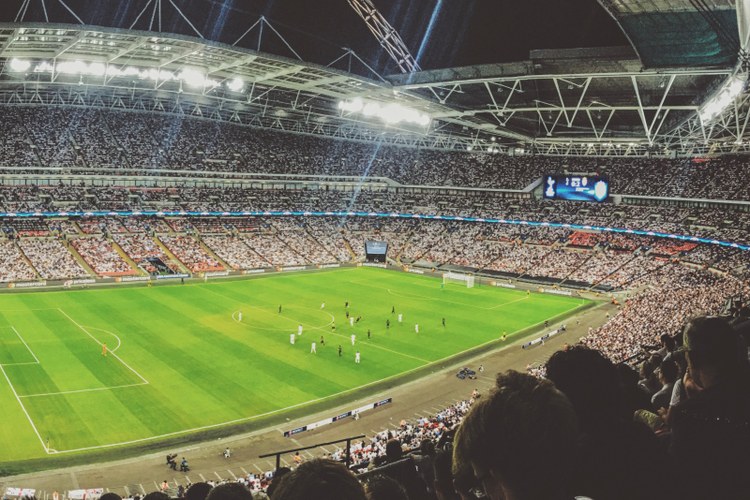 SPORT: LGBTI+ Fussball-Fanorganisation von England boykottiert WM in den USA