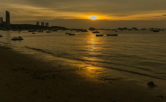 THAILAND: Mann wegen expliziten Onlineinhalten und Drogen verhaftet