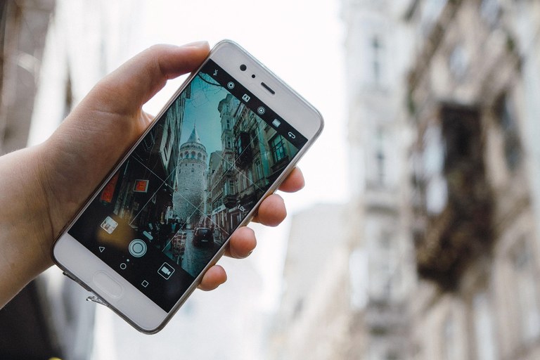 TÜRKEI: 9 von 10 queeren Menschen sind von Online-Bullying betroffen