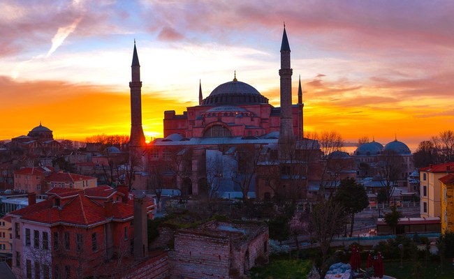 TÜRKEI: Noch immer sind viele LGBTI+ in Haft