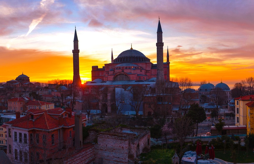 TÜRKEI: Noch immer sind viele LGBTI+ in Haft