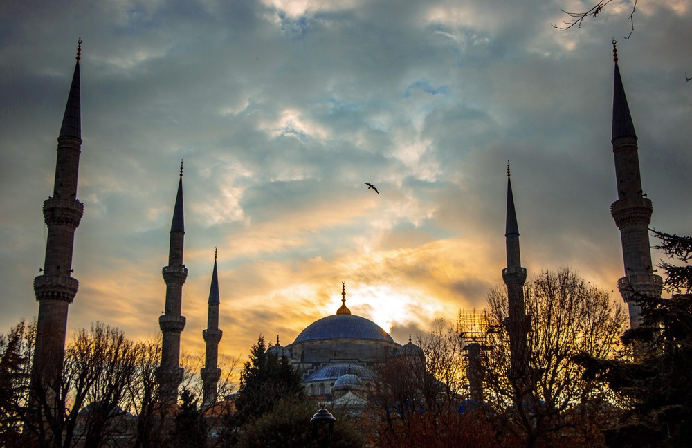 TÜRKEI schliesst eines der grössten Newsportale - wegen angeblichen LGBTI+ Inhalten