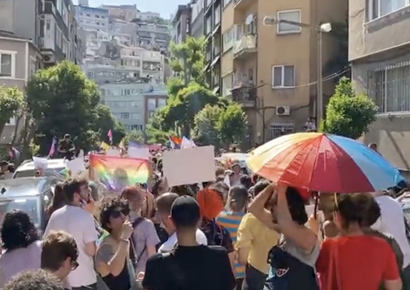 TÜRKEI: Zahl der Verhafteten in Istanbul steigt auf 373 Pride-Teilnehmende