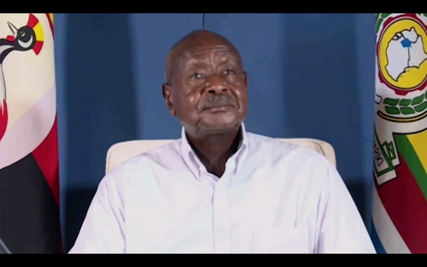 UGANDA: LGBTI+ feindlicher Präsident schafft seine Wiederwahl