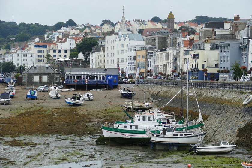 UK: Kann auf Guernsey bereits im Sommer geheiratet werden?
