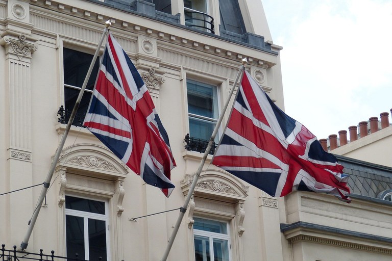 UK: LGBTI+ feindliche Hassverbrechen gelten neu als schwere Straftat