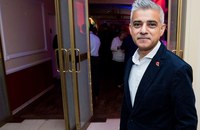 UK: Londons Bürgermeister mahnt, dass der Kampf für LGBTI+ Rights alles andere als fertig ist