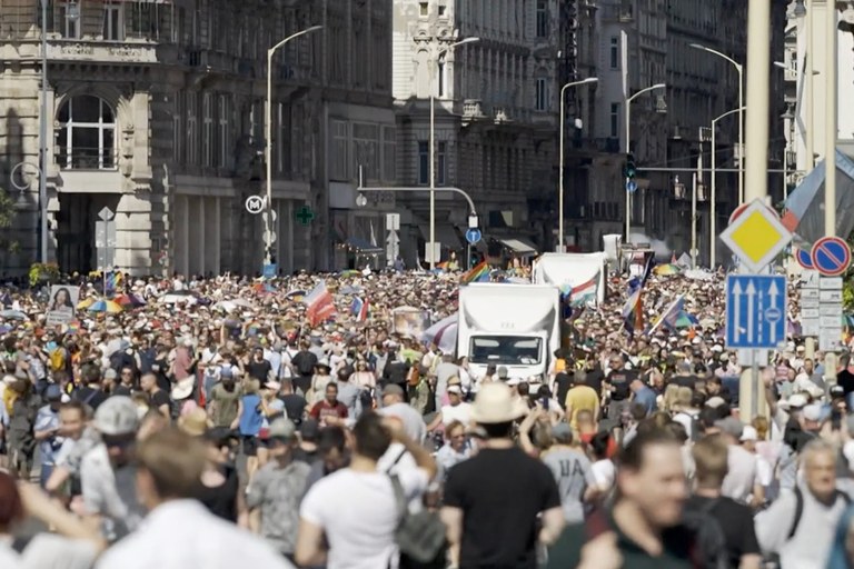 UNGARN: 35'000 erwartet, und 200'000 kamen zur Budapest Pride