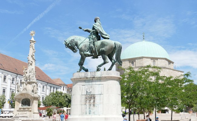 UNGARN: Mögliche Haftstrafe für Veranstalter der Pride in Pécs