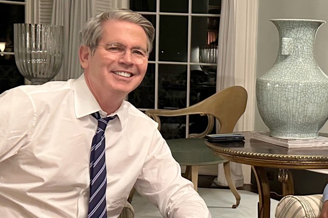 USA: Feuert Trump demnächst seinen schwulen Finanzminister?