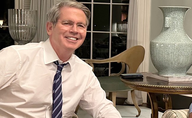 USA: Feuert Trump demnächst seinen schwulen Finanzminister?