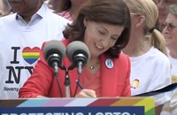 USA: Gouverneurin macht New York zum Safe Space für LGBTI+