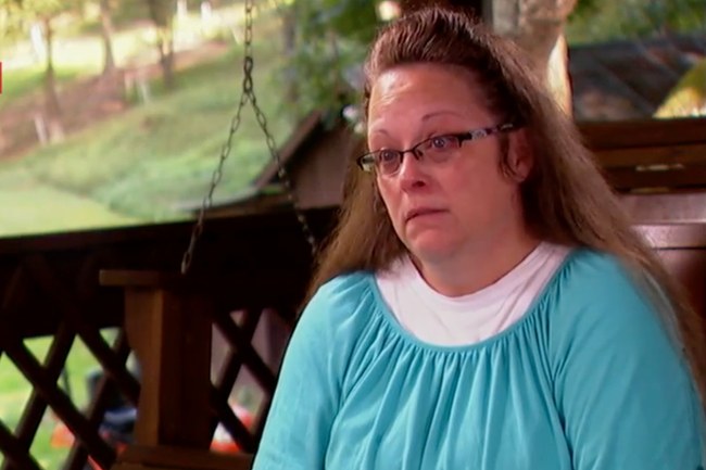 USA: Hat Kim Davis ein Erbe verschwiegen um Gay Paar nicht auszahlen zu müssen?