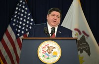 USA: Illinois richtet erste Hotline zur Rechtsberatung explizit für queere Menschen ein