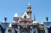 USA: MAGA ruft zum Besuch im Disneyland während den Gay Days auf