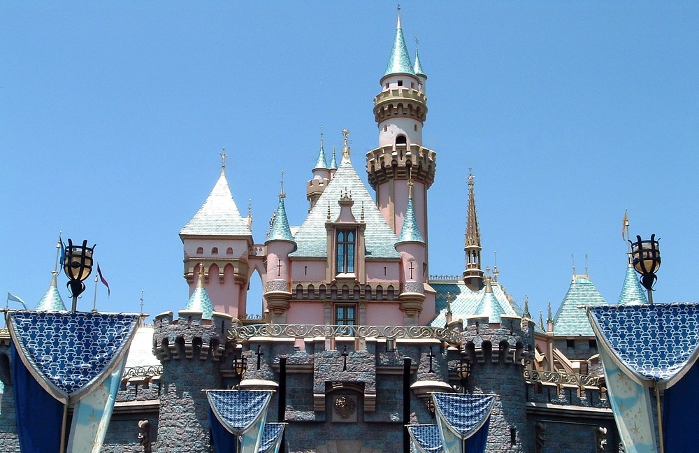 USA: MAGA ruft zum Besuch im Disneyland während den Gay Days auf