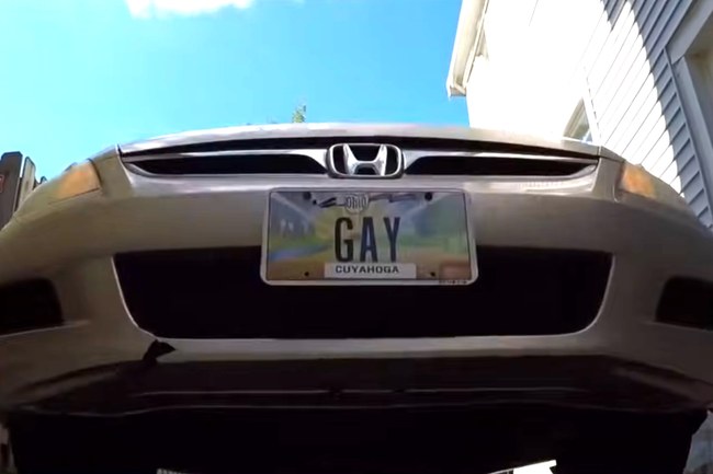 USA: Mann gewinnt vor Gericht und darf mit GAY-Autokennzeichen fahren