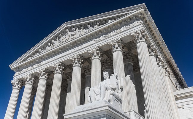 USA: Sollen Kindergärten Kinder von LGBTI+ Paaren ablehnen dürfen?