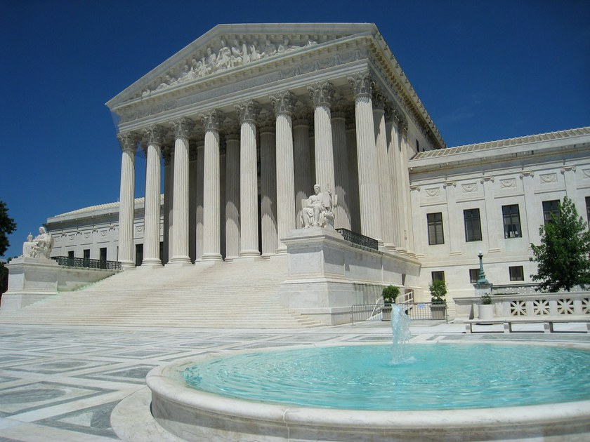 USA: Supreme Court entscheidet: Darf man LGBTI+ Dienstleistungen verweigern?