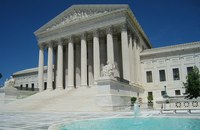 USA: Trumps Regierung stellt sich erneut 2x gegen LGBTI+ vor dem Supreme Court