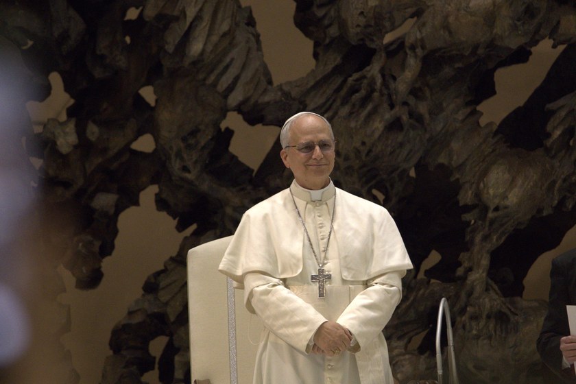 VATIKAN: Der neue Papst präzisiert seine Ansichten zu LGBTI+ Anliegen