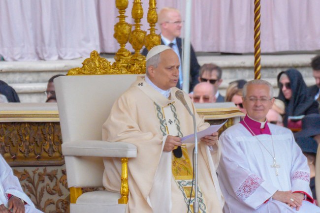 VATIKAN: Papst Leo trifft sich mit LGBTI+ Organisation