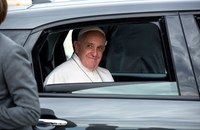 VATIKAN: Papst spricht von der Segnung von gleichgeschlechtlichen Paaren