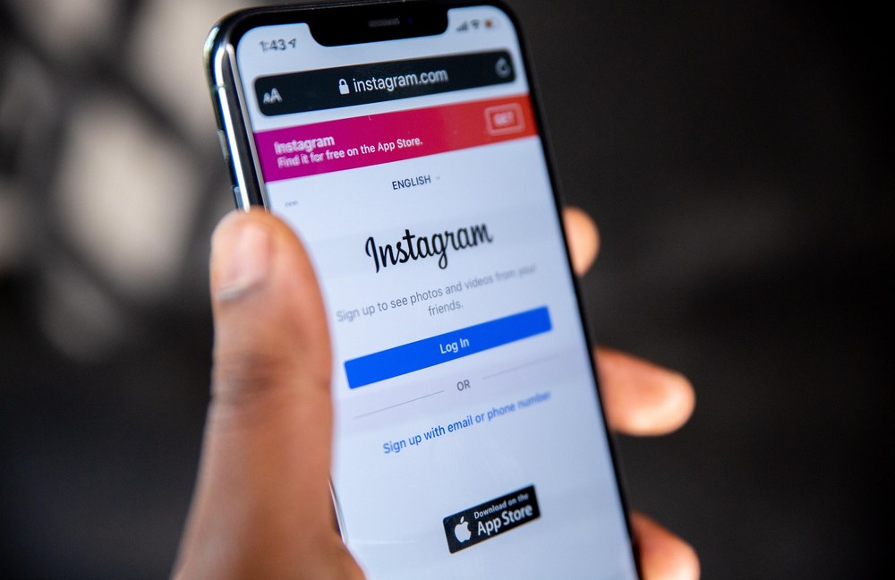 WELTWEIT: Klage gegen Meta wegen gelöschten LGBTI+ Instagram-Konten