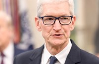 WIRTSCHAFT: Er schrieb Geschichte, und nun tritt Tim Cook als Apple CEO zurück