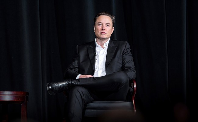 WIRTSCHAFT: X unter Elon Musk macht Millionen mit Rechtsaussen-Accounts