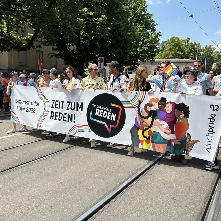 2_zhpride23.jpg