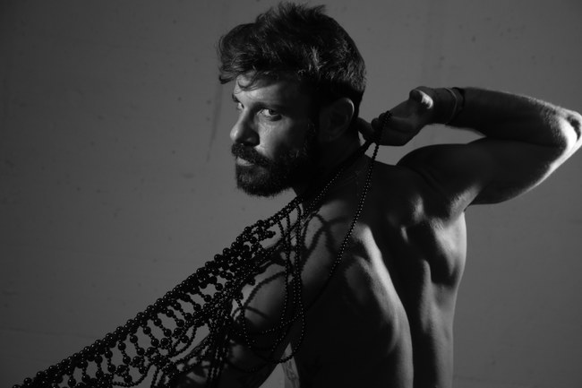 Yakir: Fresh Summer Vibes