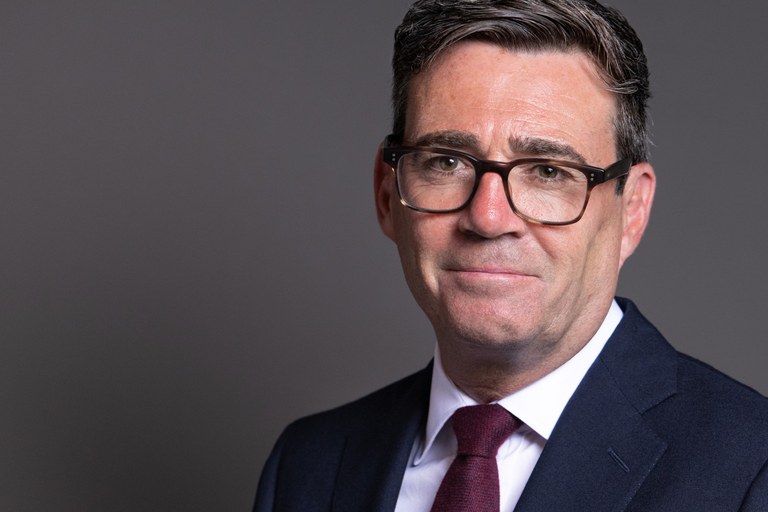 PORTRAIT: Was bedeutet der neue britische Premier für die LGBTI+ Community?